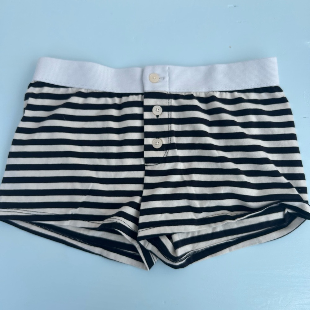 Brandy Melville shorts